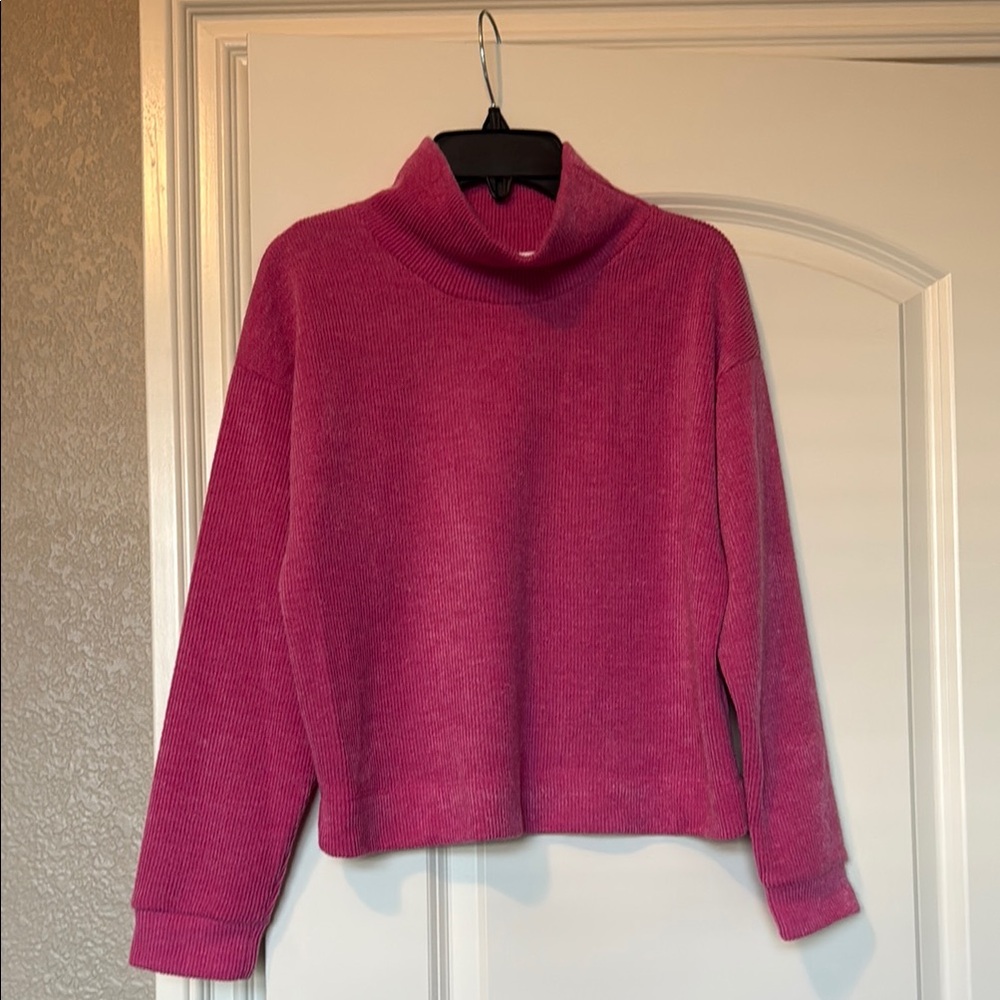 GB girls turtleneck in bright pink